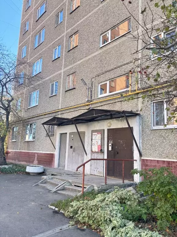 2-к кв. Свердловская область, Екатеринбург ул. Боровая, 23 (42.5 м) - Фото 2