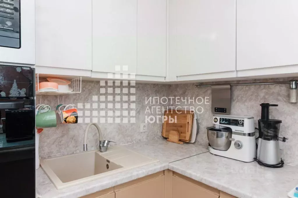 4-к кв. Ханты-Мансийский АО, Ханты-Мансийск ул. Калинина, 22А (85.0 м) - Фото 2