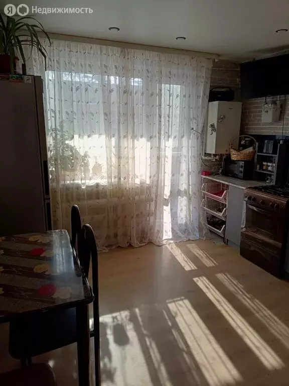 2-комнатная квартира: Ейск, Коммунистическая улица, 85/4 (57 м) - Фото 1