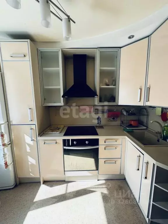 4-к кв. Сахалинская область, Южно-Сахалинск Пограничная ул., 63 (60.2 ... - Фото 2