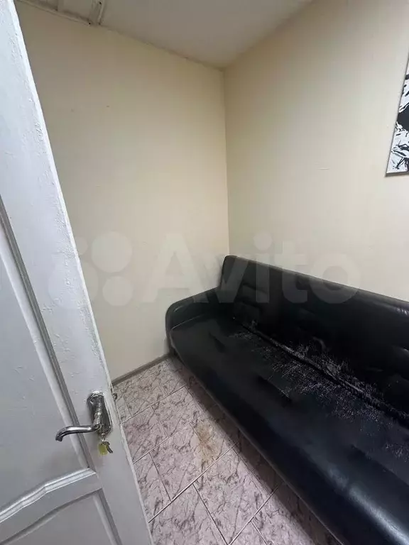 Комната 8 м в 2-к., 2/4 эт. - Фото 1