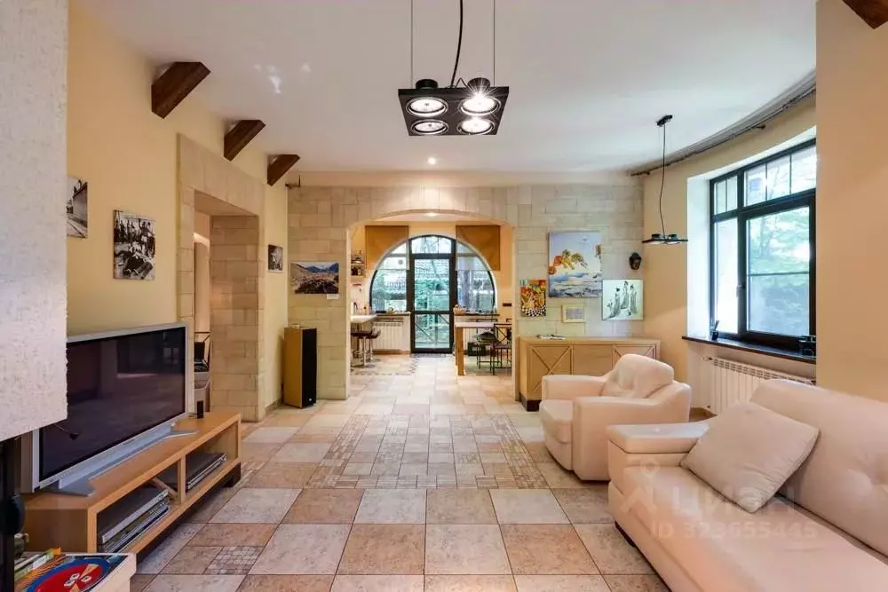 Дом в Москва ул. 8-я Новые Сады, 2 (210 м) - Фото 0