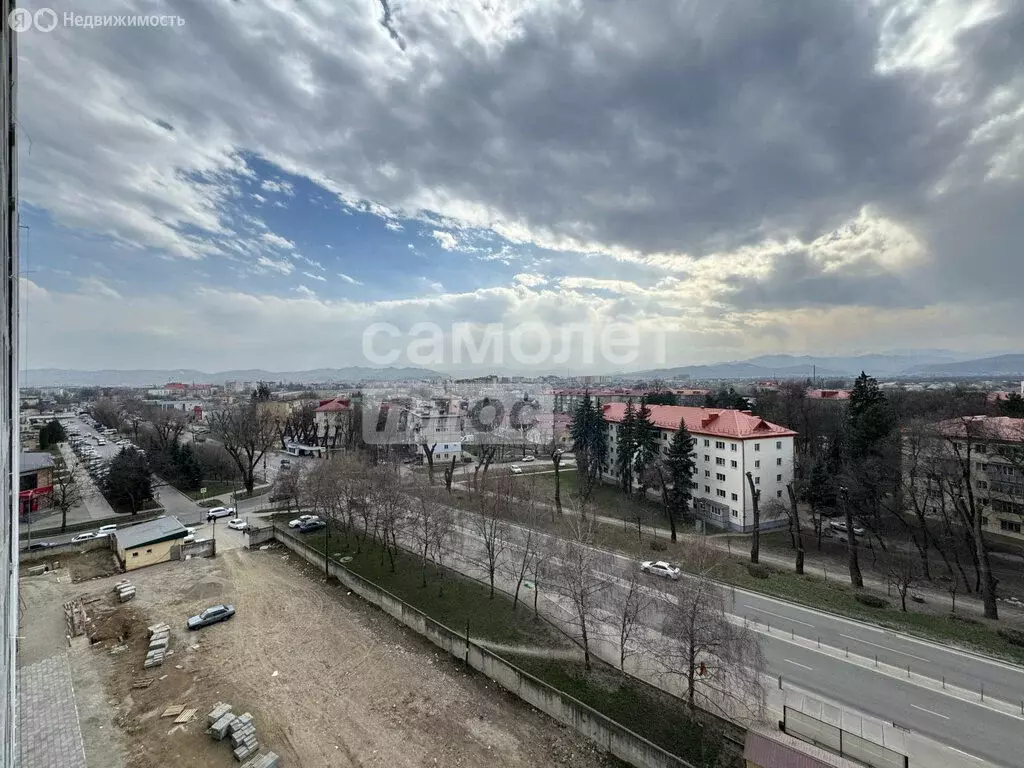 2-комнатная квартира: Нальчик, улица Идарова, 174 (84 м) - Фото 1