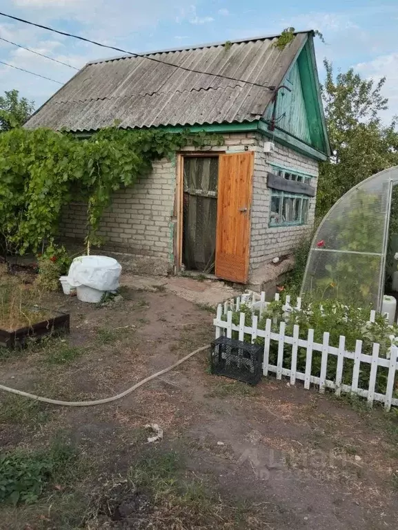 Дом в Саратовская область, Саратов пос. Лесопильный,  (20 м) - Фото 1