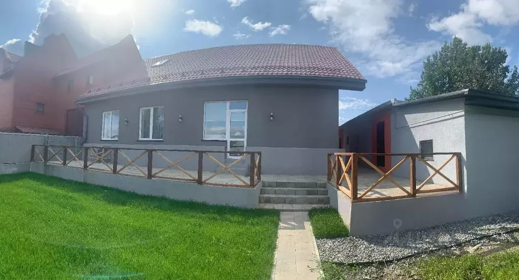 Дом в Челябинская область, Магнитогорск ул. Белинского (175 м) - Фото 1