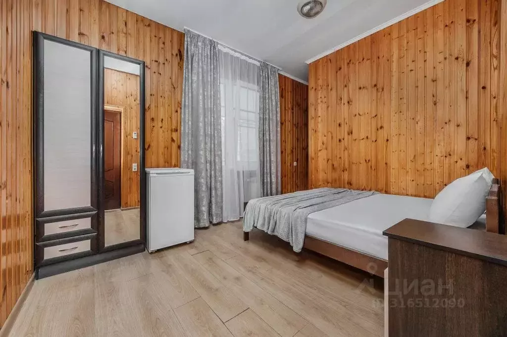 Комната Краснодарский край, Сириус пгт ул. Листопадная, 23 - Фото 0