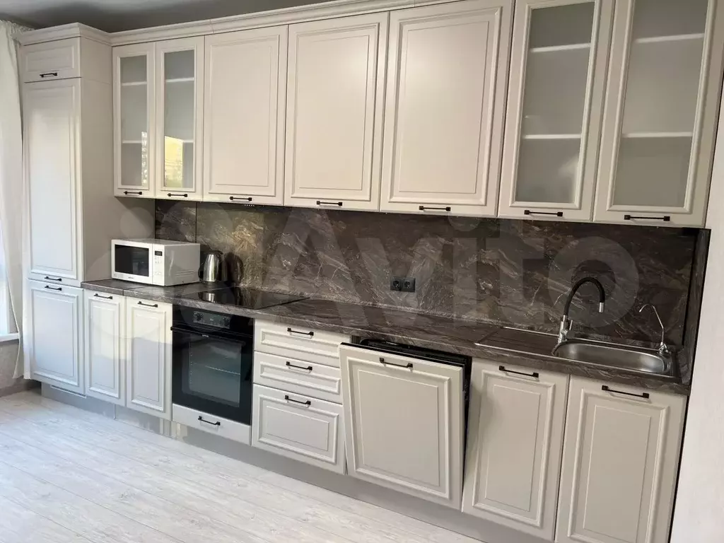 3-к. квартира, 82 м, 2/4 эт. - Фото 1