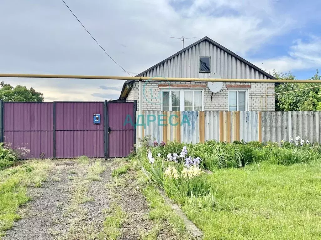 Дом в Белгородская область, Новооскольский муниципальный округ, с. ... - Фото 1