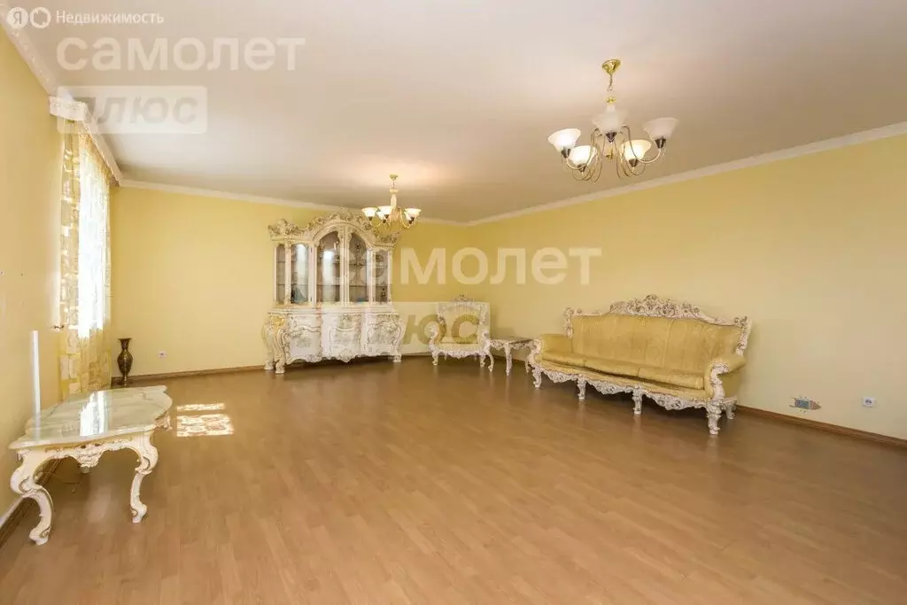 4-комнатная квартира: Уфа, Российская улица, 98/1 (154.1 м) - Фото 1