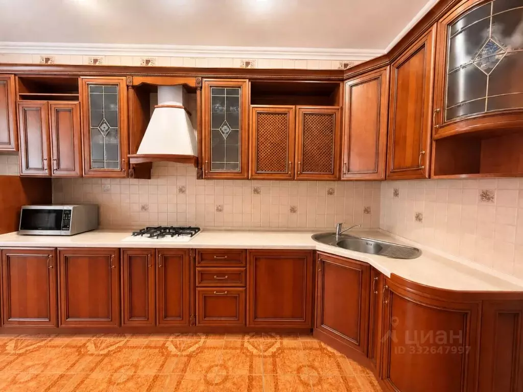 3-к кв. Татарстан, Казань ул. Зинина, 3 (114.9 м) - Фото 1