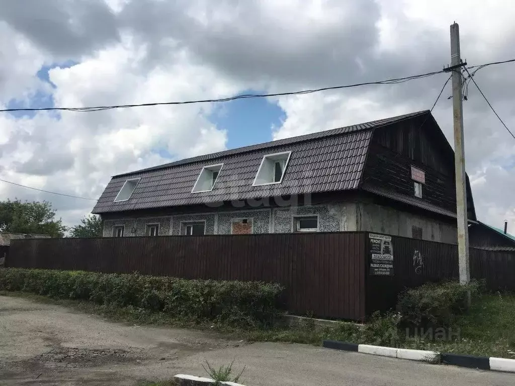 Дом в Амурская область, Белогорск ул. 50 лет Комсомола (443 м) - Фото 1