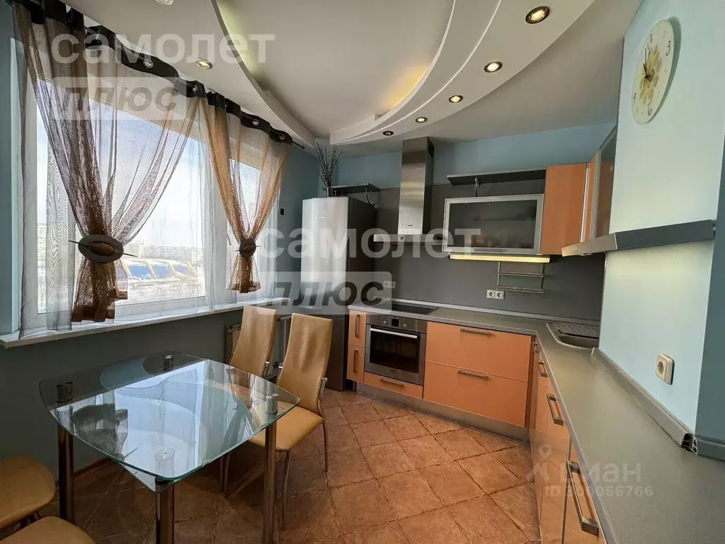 2-к кв. Ханты-Мансийский АО, Нижневартовск ул. Мира, 60к3 (57.6 м) - Фото 0