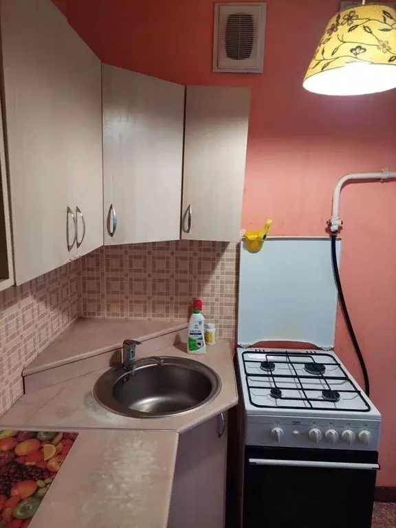 3-к кв. Свердловская область, Рефтинский пгт ул. Гагарина, 21 (63.0 м) - Фото 0