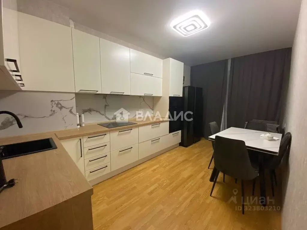 2-к кв. Белгородская область, Белгород ул. Макаренко, 26 (72.0 м) - Фото 1