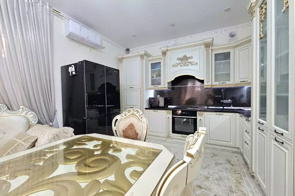 Дом в Краснодарский край, Краснодар ул. Имени Василия Бирюкова (156 м) - Фото 2