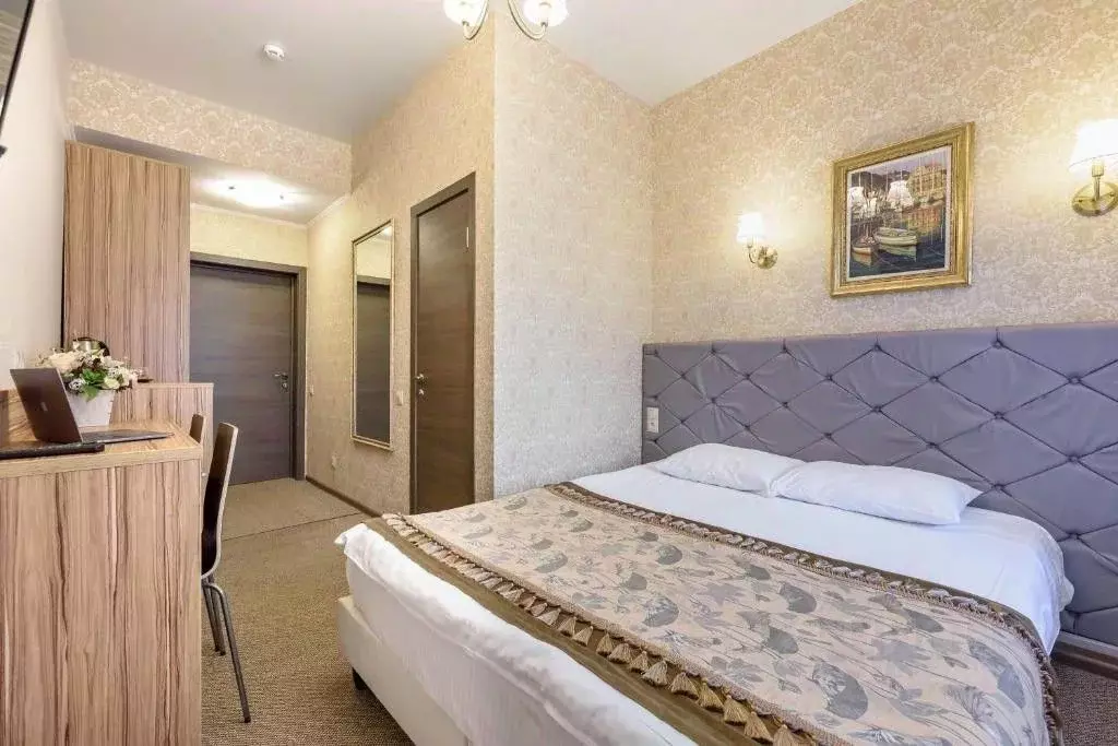 Комната Санкт-Петербург наб. Реки Фонтанки, 18В (14.0 м) - Фото 0