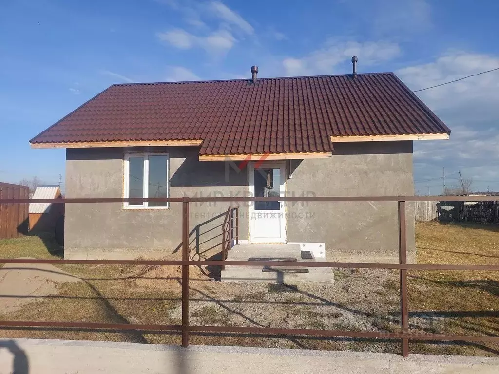 Дом в Хакасия, Алтайский район, д. Кайбалы ул. Тверская, 28 (70 м) - Фото 1