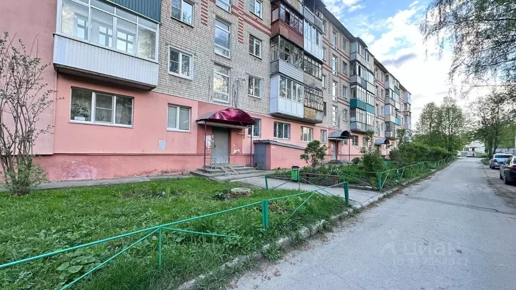 2-к кв. Нижегородская область, Кстово пл. Мира, 8А (40.1 м) - Фото 0