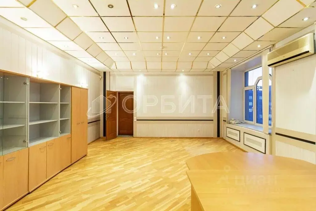 Офис в Тюменская область, Тюмень ул. Республики, 211А (20 м) - Фото 0
