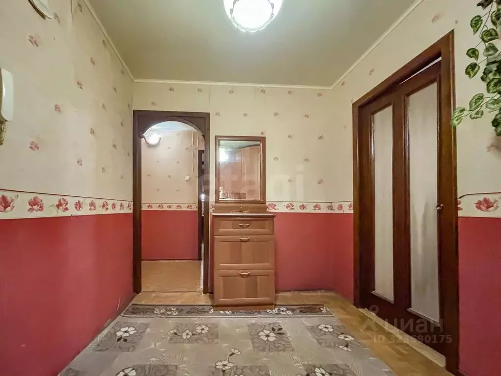 3-к кв. Псковская область, Псков Коммунальная ул., 81 (73.8 м) - Фото 1