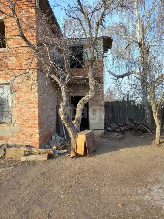 Дом в Саратовская область, Энгельс муниципальное образование, ... - Фото 1