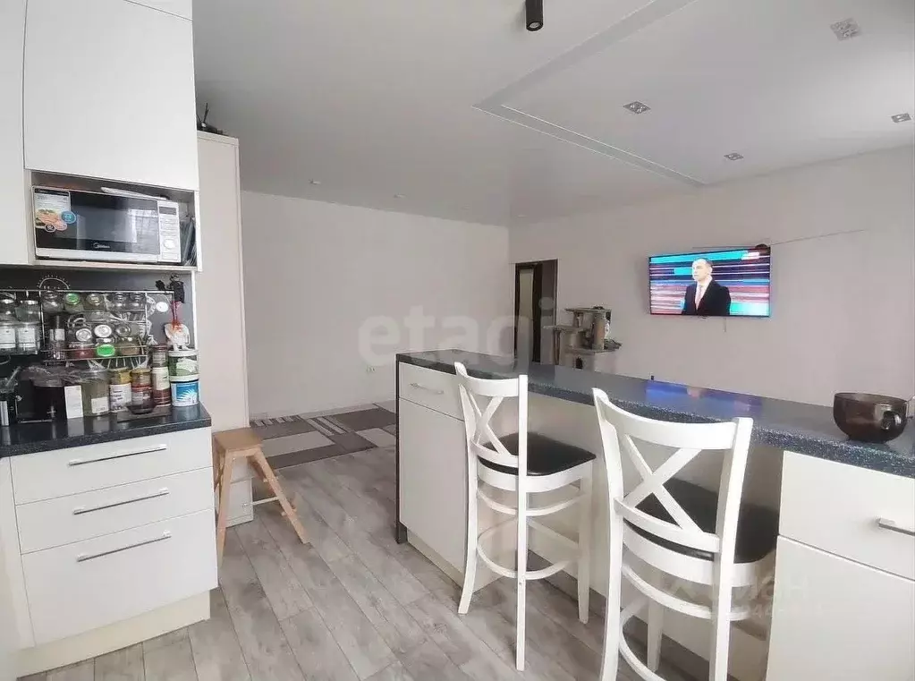 3-к кв. Коми, Ухта просп. Ленина, 73 (69.1 м) - Фото 1