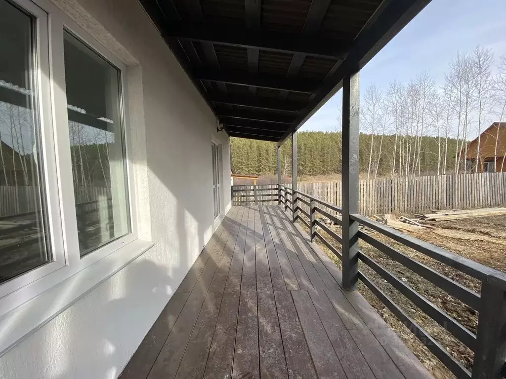 Дом в Иркутская область, Иркутский муниципальный округ, с. Хомутово  ... - Фото 2