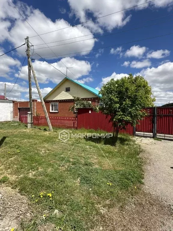 Дом в Челябинская область, Троицкий район, с. Клястицкое ул. Ленина, ... - Фото 0