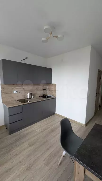 1-к. квартира, 40 м, 15/17 эт. - Фото 1