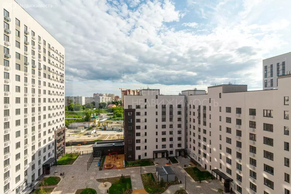 2-комнатная квартира: Тюмень, Новгородская улица, 22 (69.8 м) - Фото 1