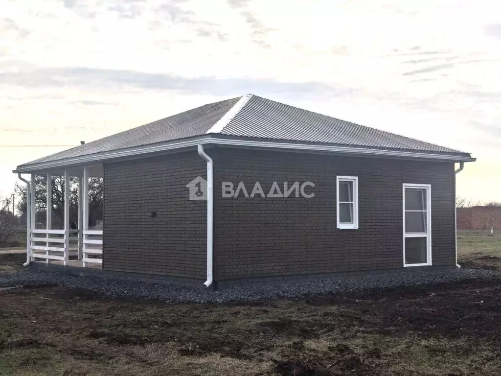 Дом в посёлок Комсомолец, Солнечная улица (53 м) - Фото 1