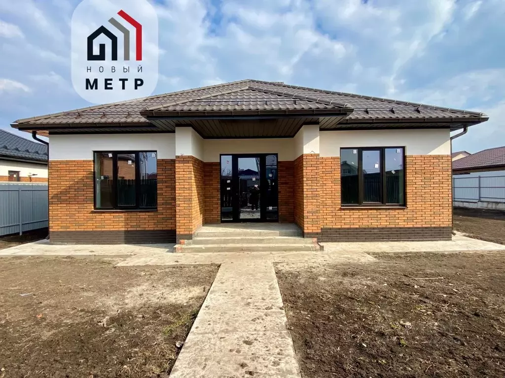 Дом в Курская область, Курский район, Новопоселеновский сельсовет, д. ... - Фото 1