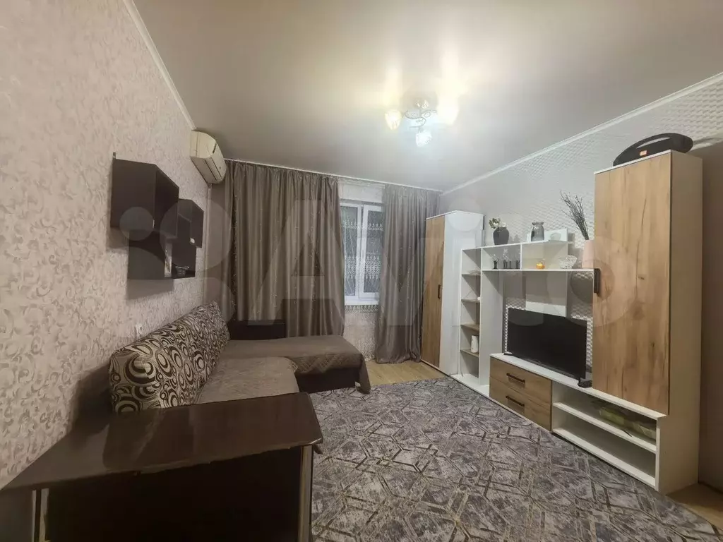 2-к. квартира, 50 м, 1/9 эт. - Фото 0