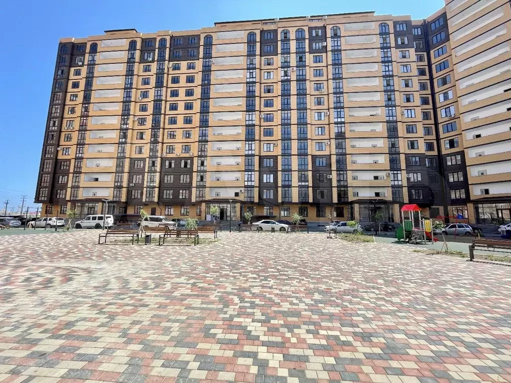 2-к. квартира, 71 м, 10/12 эт. - Фото 1