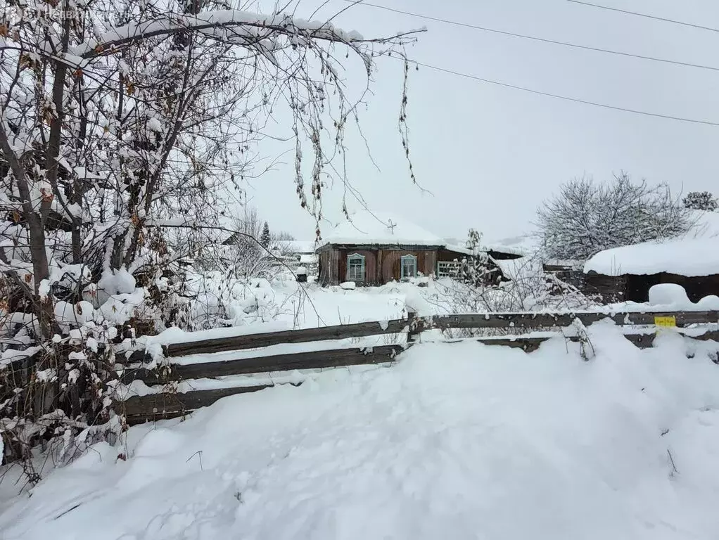 Дом в Майминский район, село Кызыл-Озек, Больничный переулок (35.3 м) - Фото 1