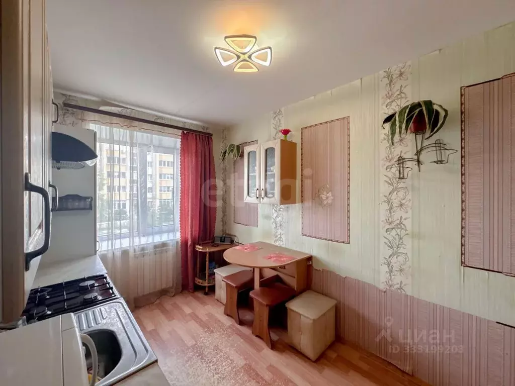 2-к кв. Ярославская область, Углич ул. Ленина, 66 (53.5 м) - Фото 1