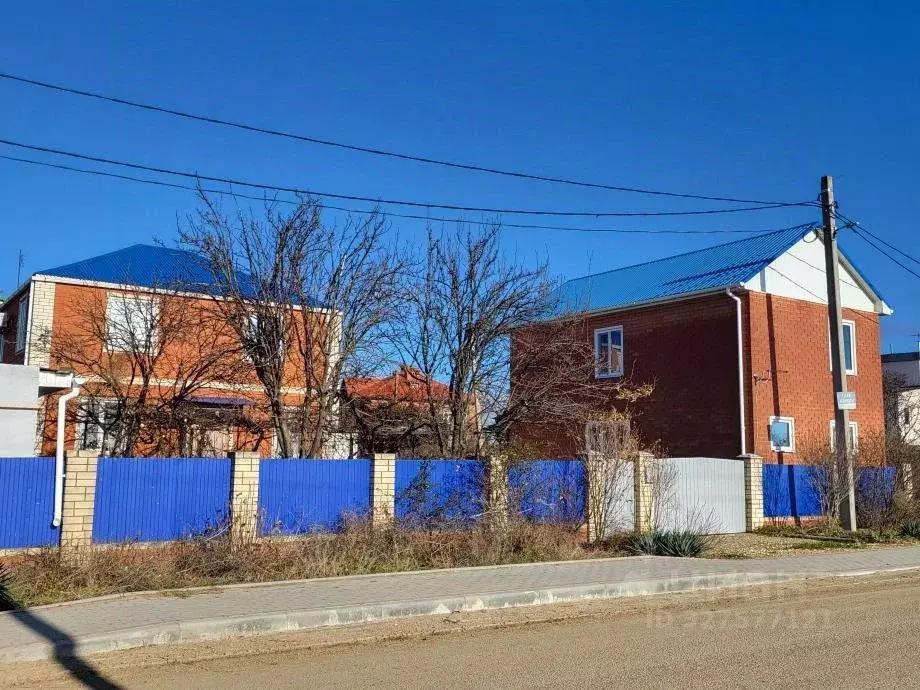 Дом в Краснодарский край, Темрюкский район, Таманское с/пос, пос. ... - Фото 1