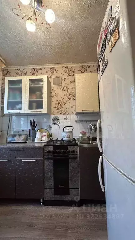 3-к кв. Архангельская область, Коряжма ул. Пушкина, 2 (57.0 м) - Фото 0