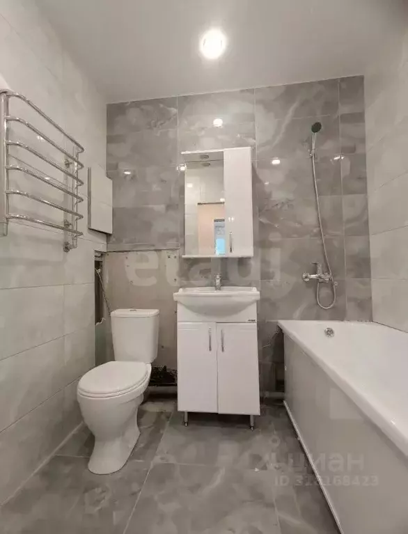 2-к кв. Татарстан, Казань ул. Александра Курынова, 4к3 (45.3 м) - Фото 1