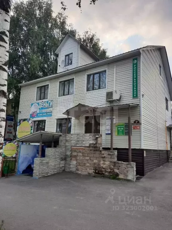 Торговая площадь в Вологодская область, с. Тарногский Городок ул. ... - Фото 1