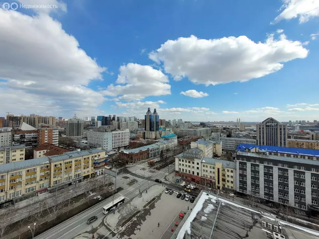 3-комнатная квартира: Новосибирск, Тульская улица, 76 (79.6 м) - Фото 1