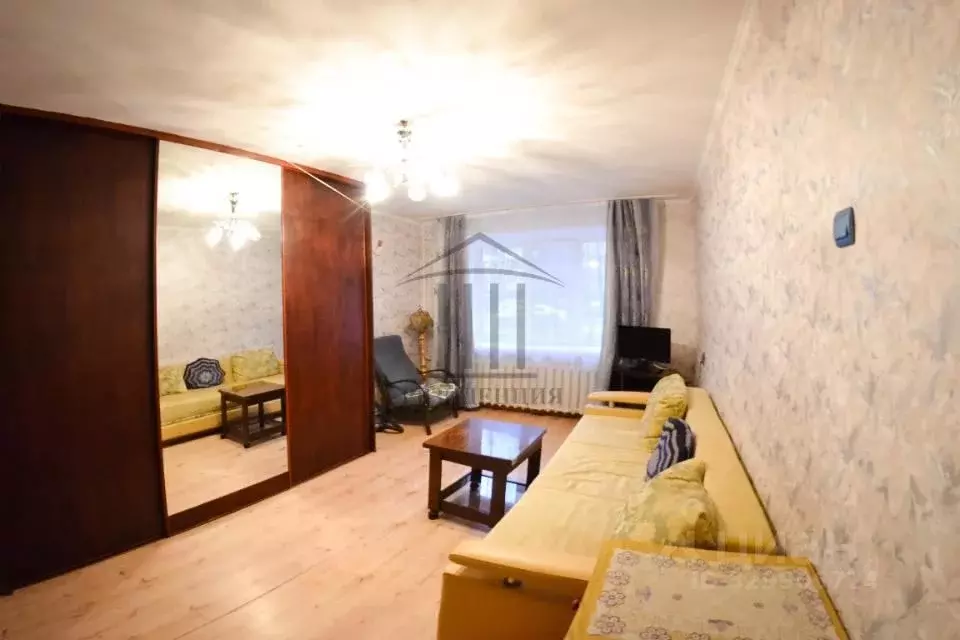 1-к кв. Свердловская область, Екатеринбург ул. Боровая, 24 (32.9 м) - Фото 1