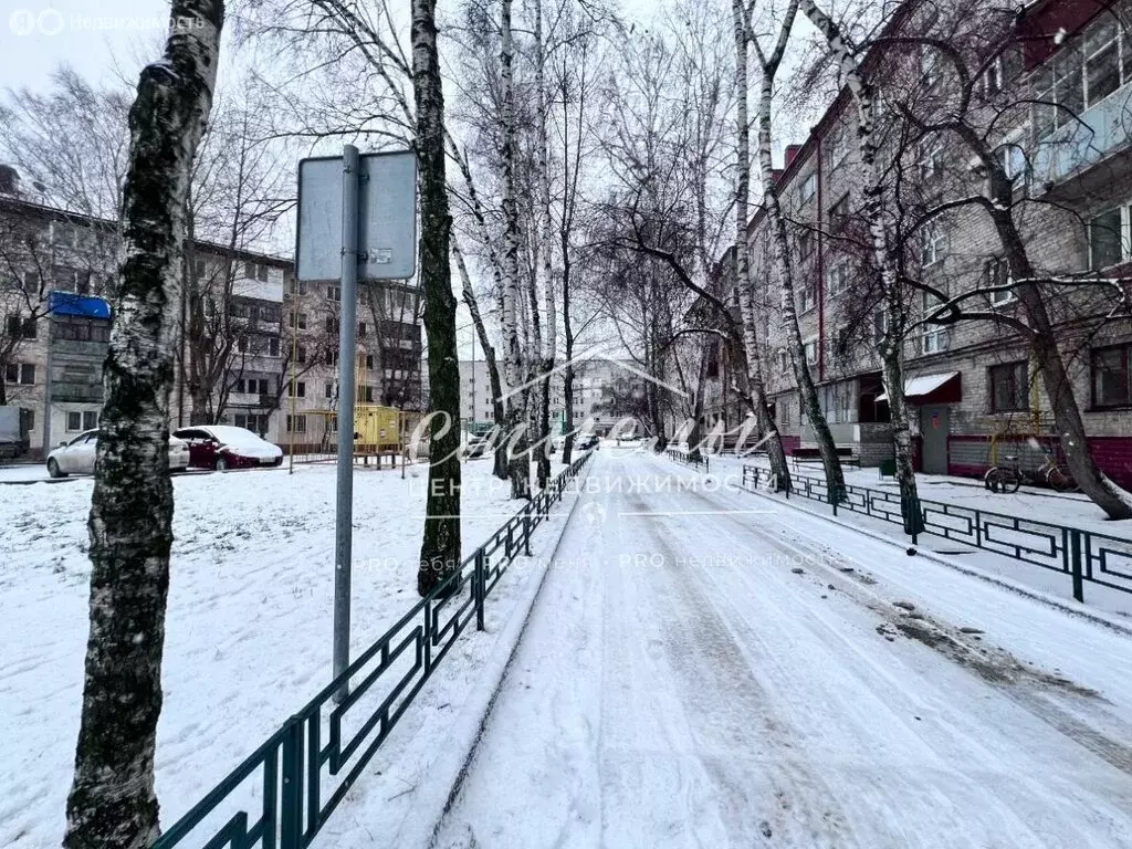 2-комнатная квартира: Тюмень, проезд Геологоразведчиков, 33 (42.2 м) - Фото 2