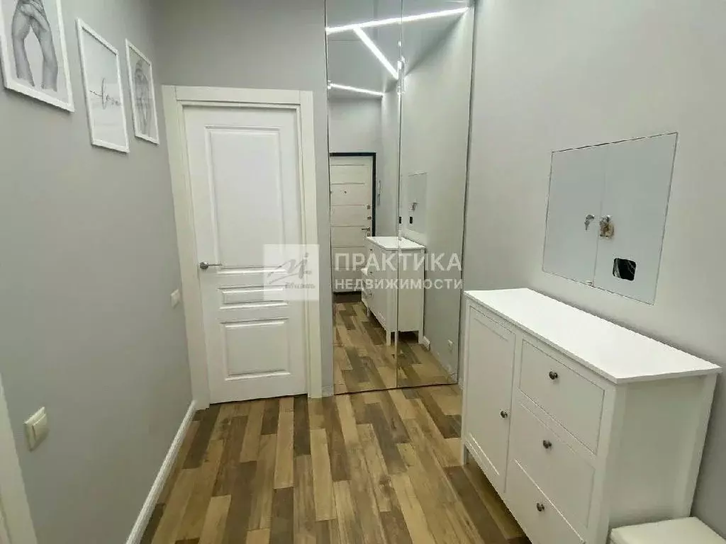 Продается 2-комнатная квартира - Фото 1