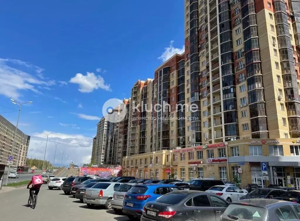 2-к кв. Татарстан, Казань ул. Баки Урманче, 5 (63.0 м) - Фото 0