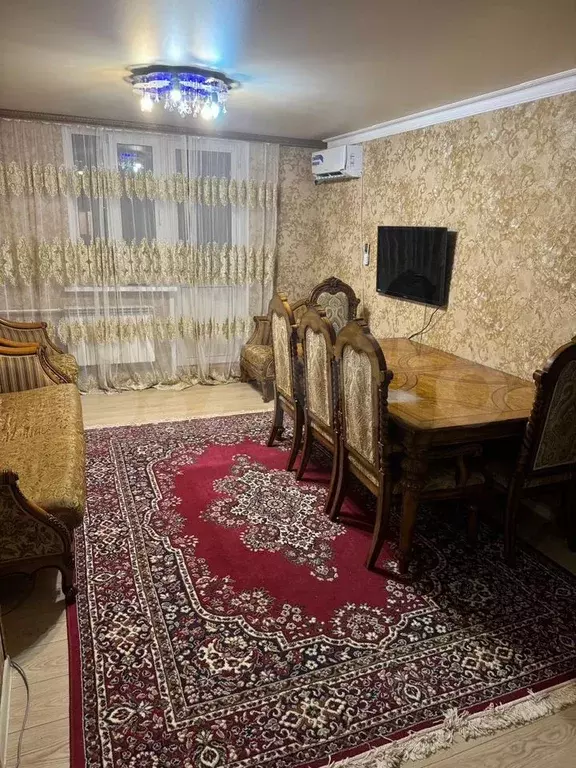 3-к. квартира, 100 м, 5/5 эт. - Фото 0