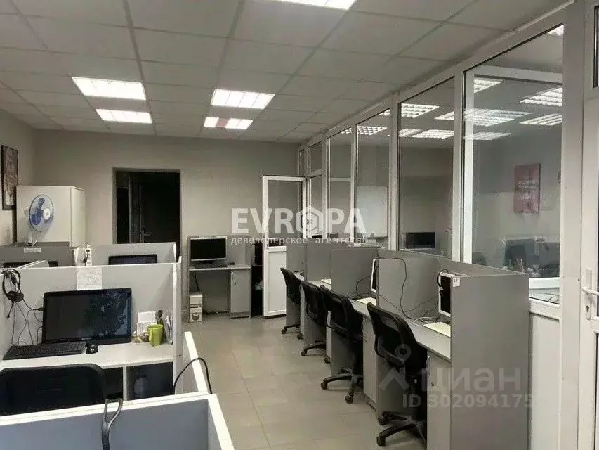 Офис в Ульяновская область, Ульяновск ул. Радищева, 149 (70 м) - Фото 1