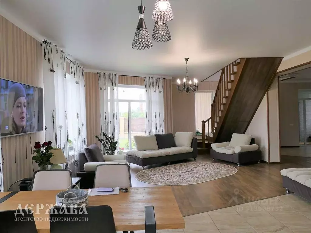 Коттедж в Белгородская область, Старооскольский городской округ, с. ... - Фото 1