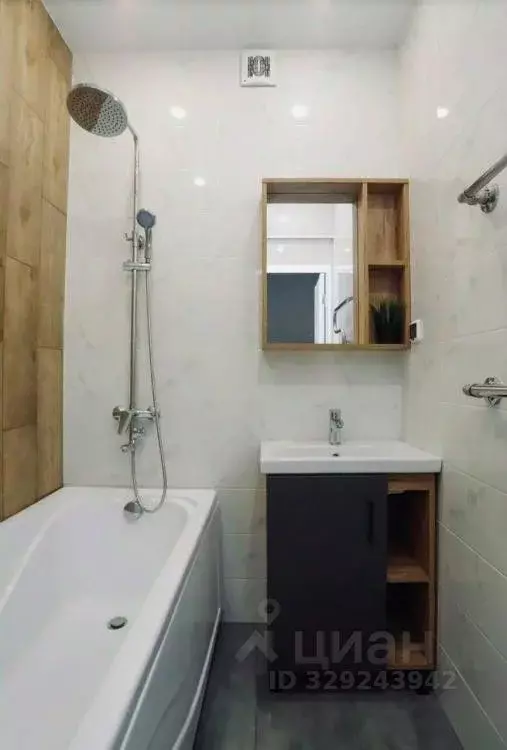 3-к кв. Иркутская область, Иркутск Топкинский мкр, 77/3 (66.4 м) - Фото 1