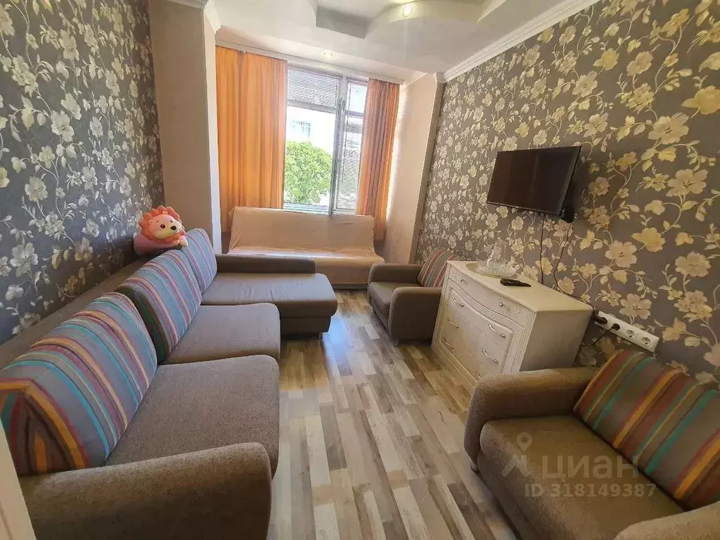 2-к кв. Краснодарский край, Геленджик Туристическая ул., 4А (68.0 м) - Фото 0